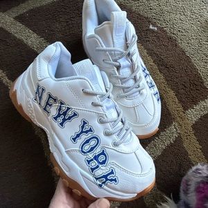 MBl New York big ball chunky sneakers size 6.5